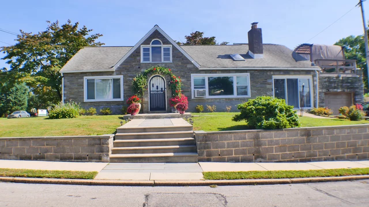 Residential front-elevation capture